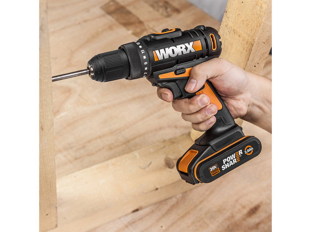 Набор электроинструментов WX977: Дрель-шуруповерт аккумуляторная WORX WX101.9 + Фонарь аккумуляторный WORX WX028.9 20В
