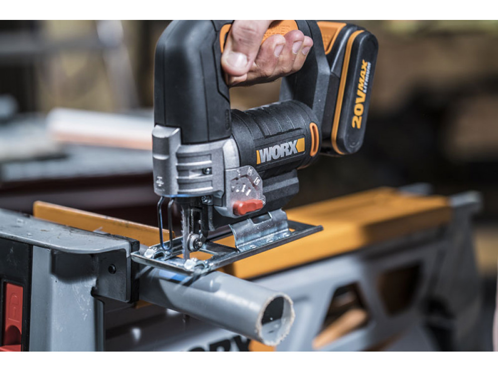 Лобзик аккумуляторный WORX WX543.9 Лобзик аккумуляторный WORX WX543.9